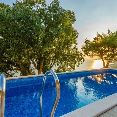 Kuzma With Private Pool And Sea View Villa *