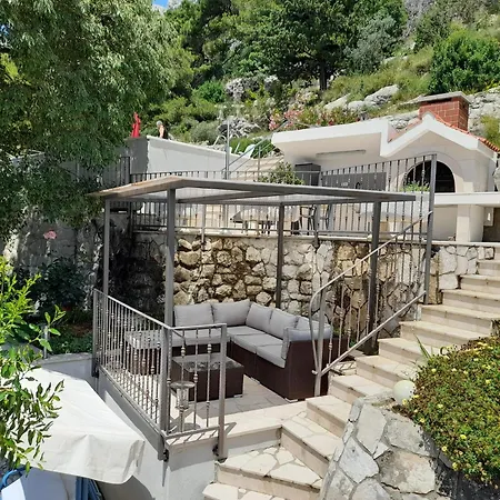 Kuzma With Private Pool And Sea View