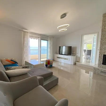 Villa Kuzma With Private Pool And Sea View *